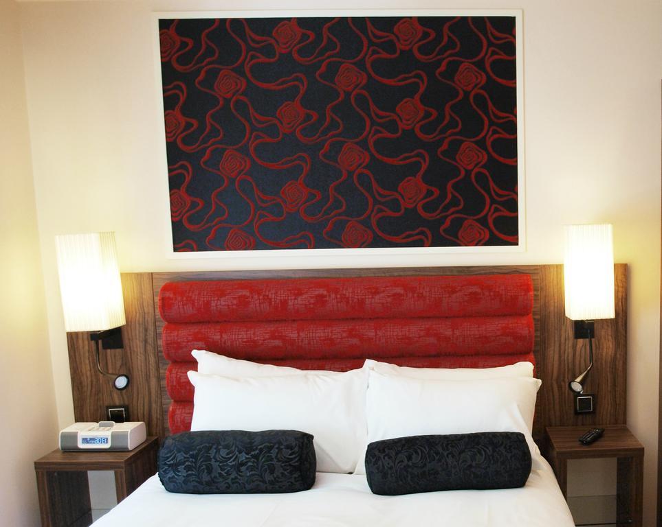 Simply Rooms & Suites Londen Buitenkant foto