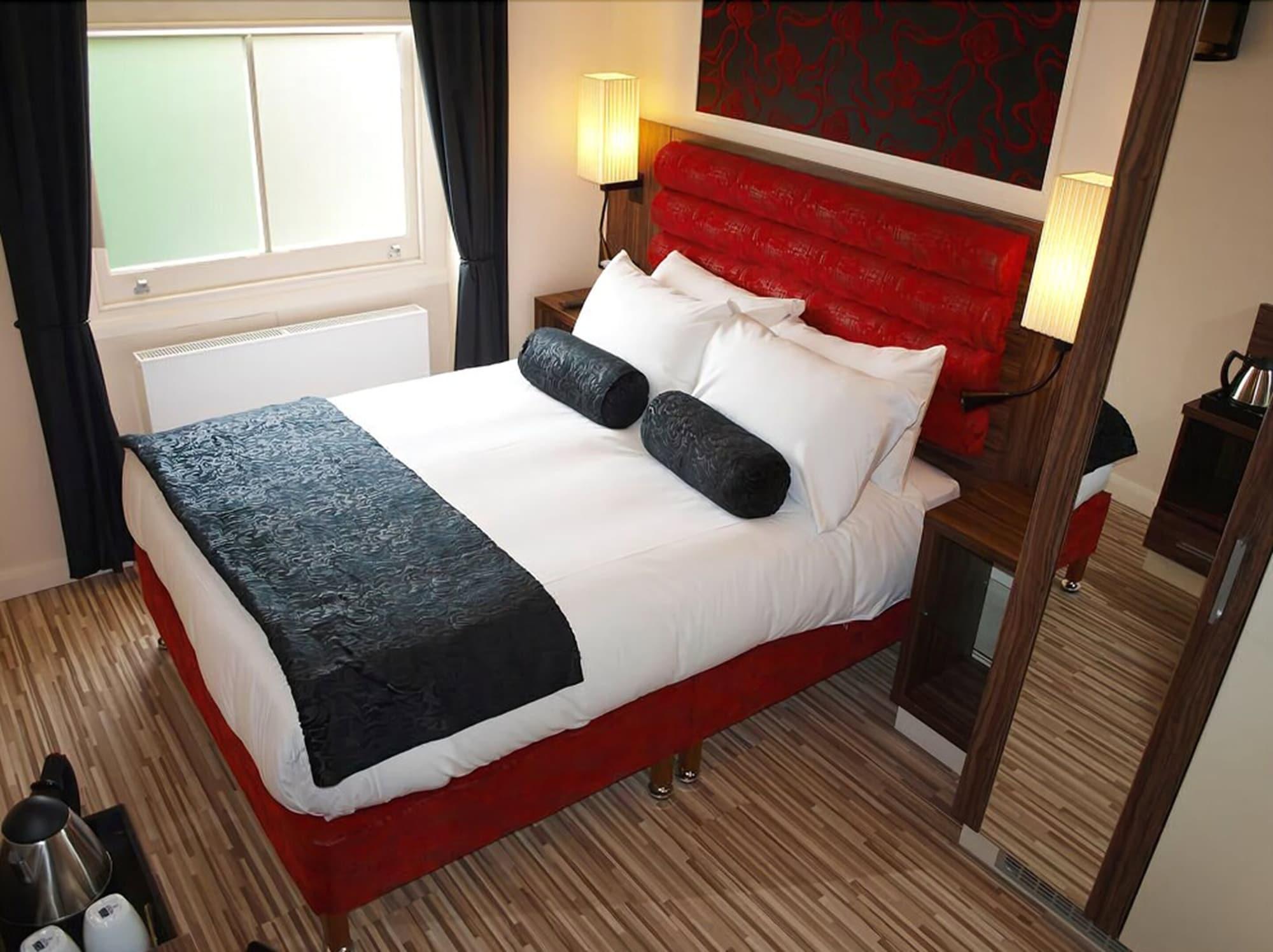 Simply Rooms & Suites Londen Buitenkant foto