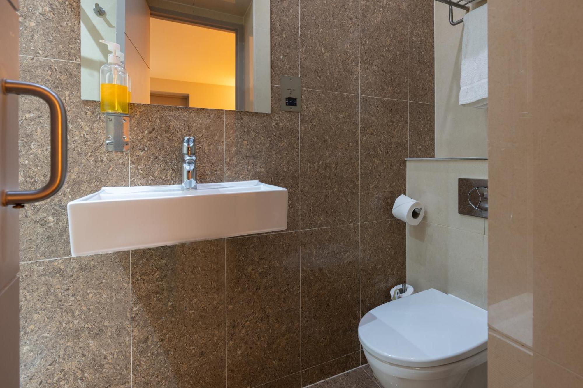 Simply Rooms & Suites Londen Buitenkant foto